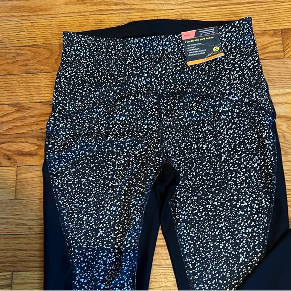 Xersion Train Compression Leggings Size Small Black/White NWT - Picture 4 of 8